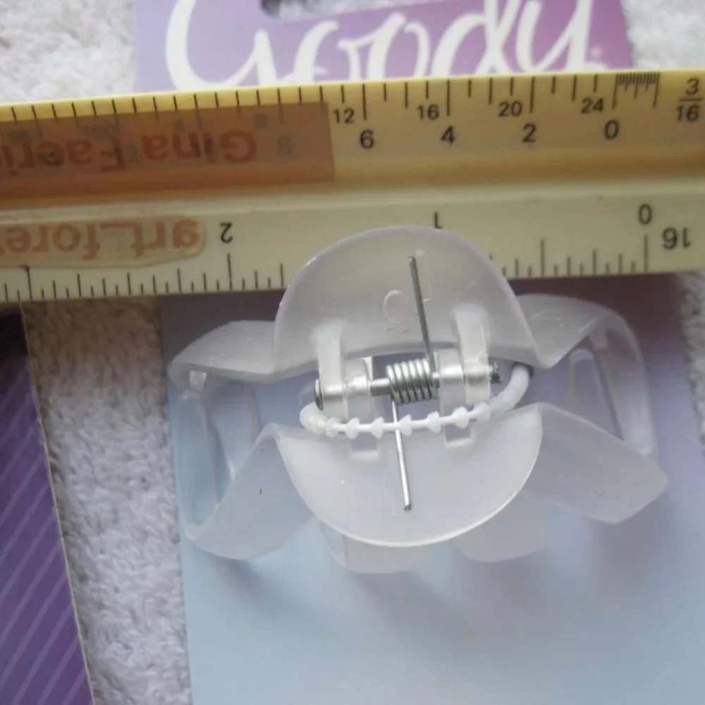 2 Goody Medium Matte Frosted Spider Octopus Plastic Jaw Claw Clips 2 1/4